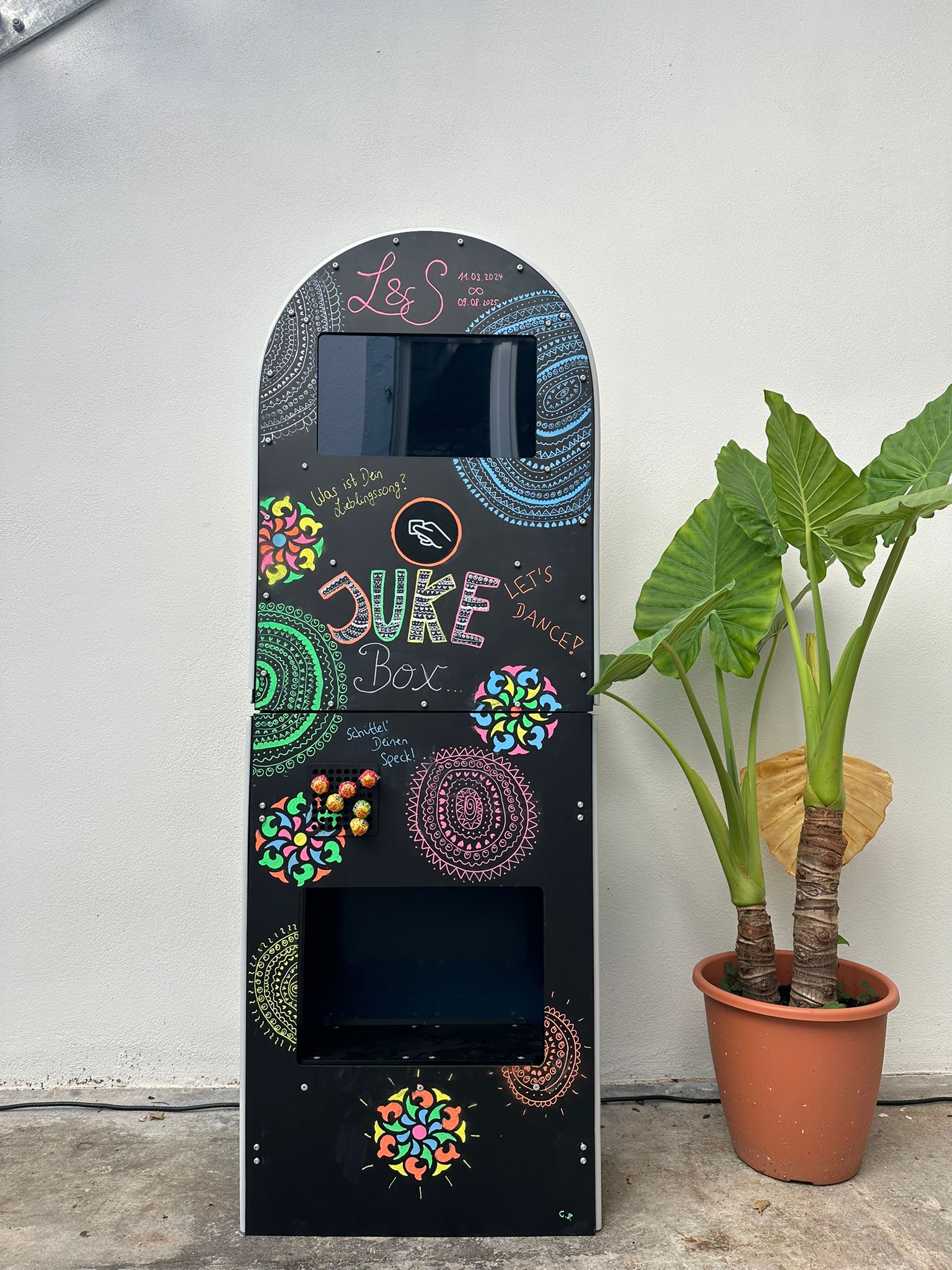 Jukebox als Mittelpunkt der Feier
