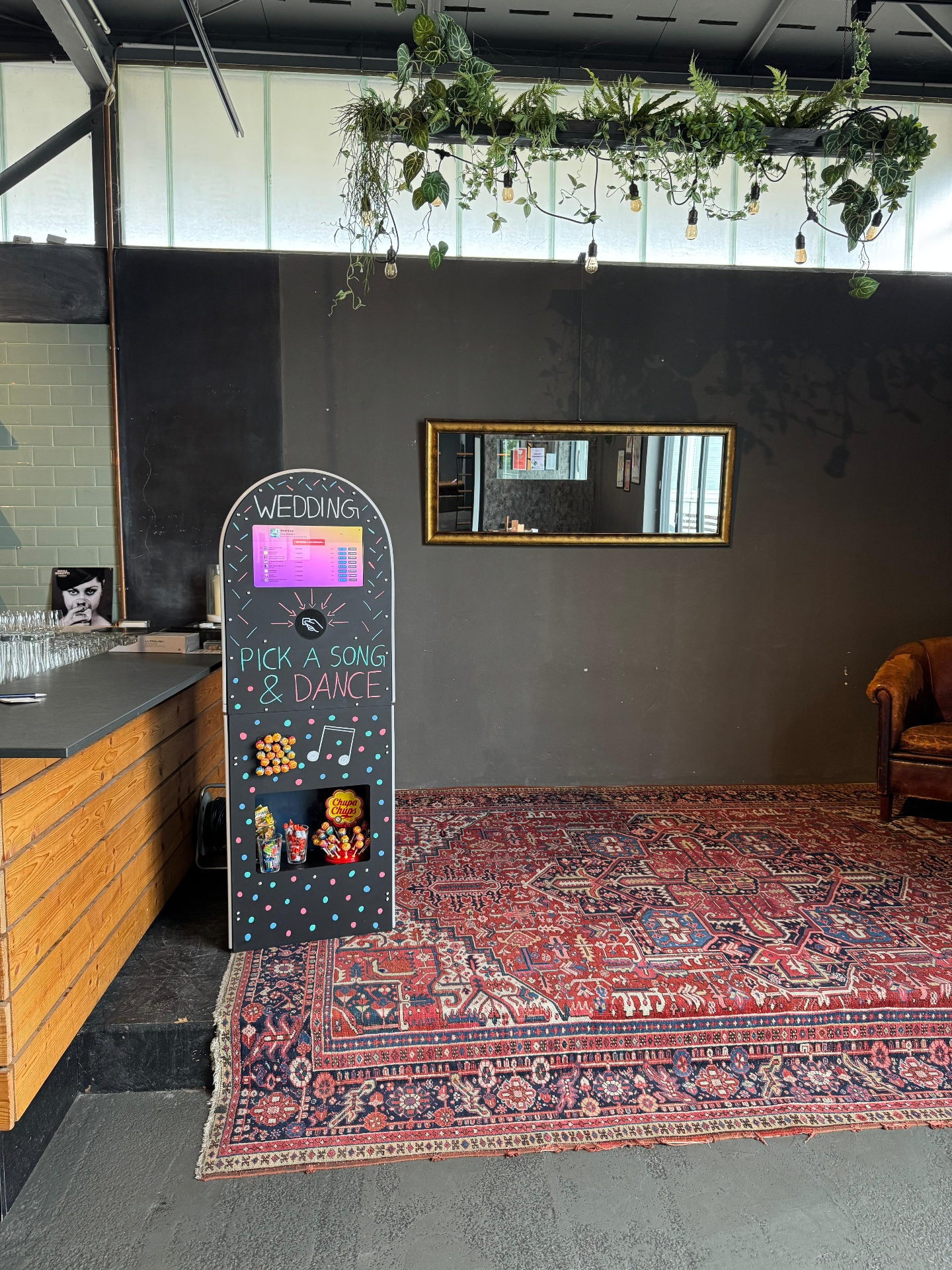 Jukebox bei Hochzeitsfeier in eleganter Location